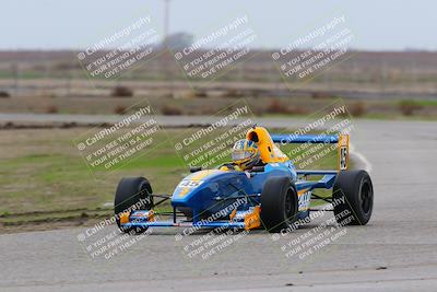 media/Jan-15-2023-CalClub SCCA (Sun) [[40bbac7715]]/Group 2/Qualifying (Sweeper)/